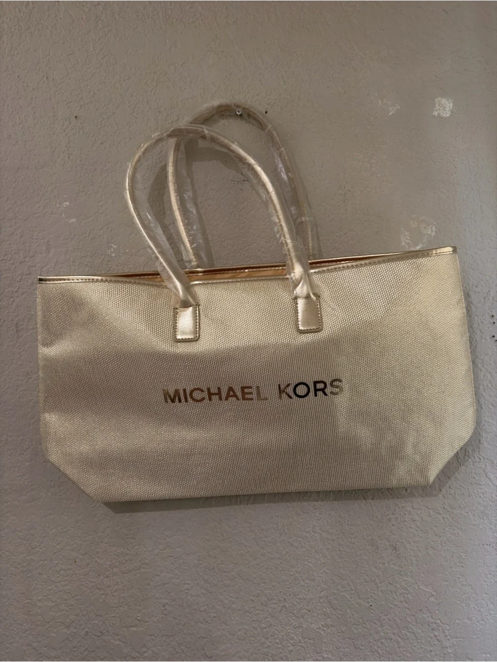 Michael Kors Gold Tote Bag summer , spring so chic ready
